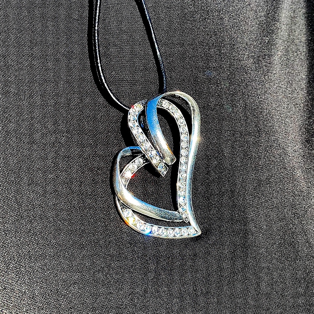 Silver sparkle abstract heart necklace